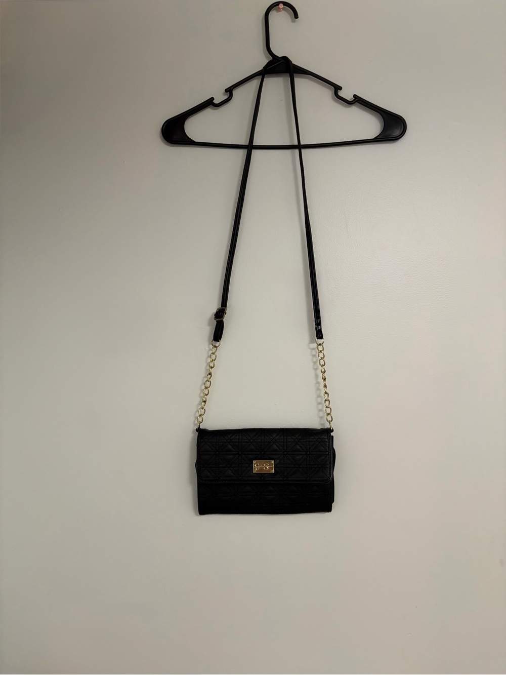 Jessica Simpson Black Quilted Crossbody with Gold Chain